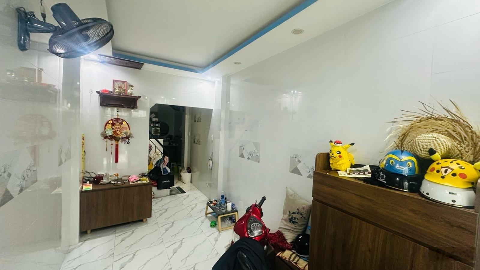 Nhỉnh 4 Đồng - nhà Đẹp 25m2 sát HXH Huỳnh Văn Bánh 2PN