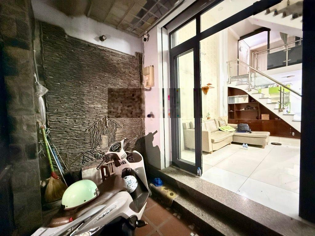 Bán nhà 4 tầng - hxh quang trung - ngay chợ hạnh thông tây, p11, gò vấp