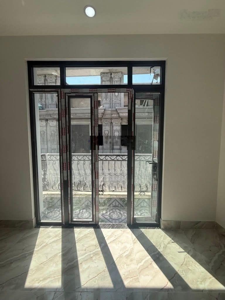 Chủ gửi bán siêu phẩm 4 tầng - dt 56m2- lê văn quới - đường 6m - ô tô ngủ trong nhà