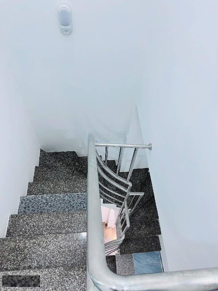 Bán nhà góc 2 mặt hẻm dtsd 80m2 dương bá trạc,quận 8. nhỉnh 4 tỷ