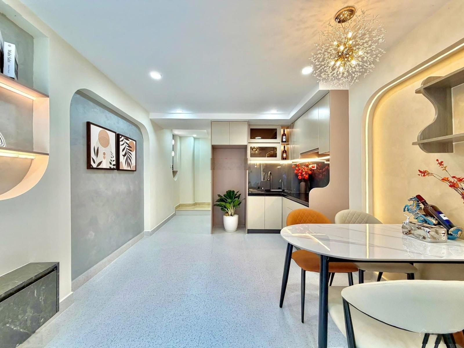 Nhỉnh 7 tỷ bình thạnh - 4 tầng btct - 3pn 4wc full nội thất sang trọng - (3.5x10.5) sổ nở hậu