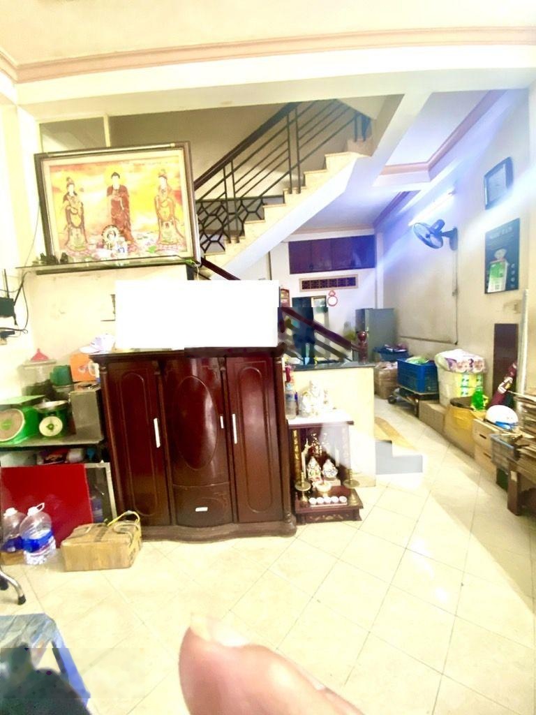 Nhà chính chủ hẻm xe hoi tùng thiện vương quận 8 nhỉnh 5 tỷ