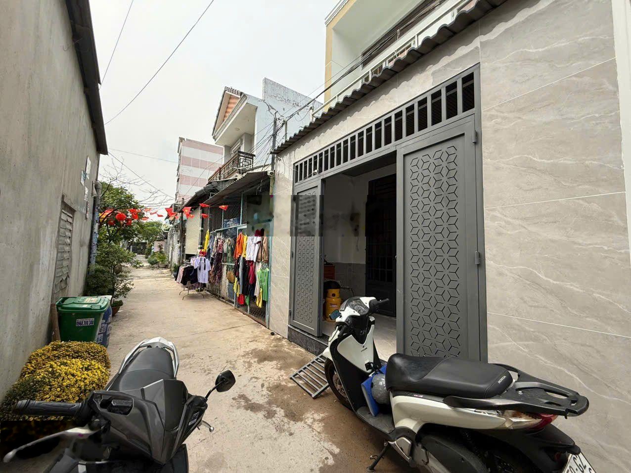 nhà 2 tầng đường TX31, phường THẠNH XUÂN, Q12. DT 73m 4,5*16,3 giá 4,6ty Hẻm 6m ôtô thông