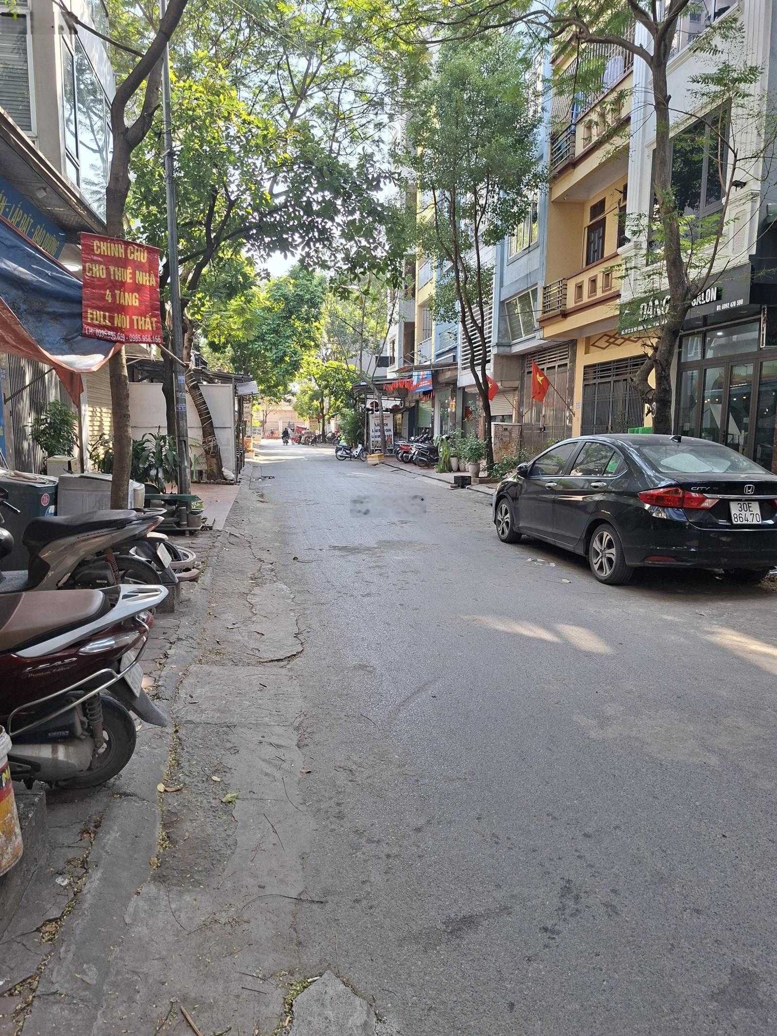 Cho thuê nhà 4 tầng dịch vụ hàng bè mậu lương phân lô vĩa hè kinh doanh .