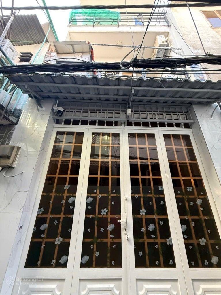 Bán Nhà Riêng tại Đường Số 18, Tân Phú, 3,25 tỷ, 27 m2 giá cực chất Hot!