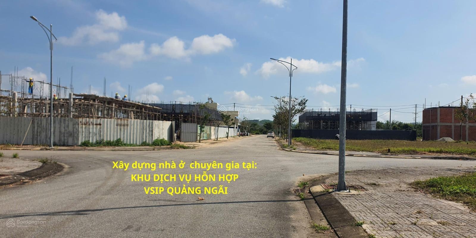 Lô góc 328m2 đẹp nhất Quảng Ngãi, view công viên VSIP 15000m2, giá 18,5 tr/m2. Mặt tiền kinh doanh