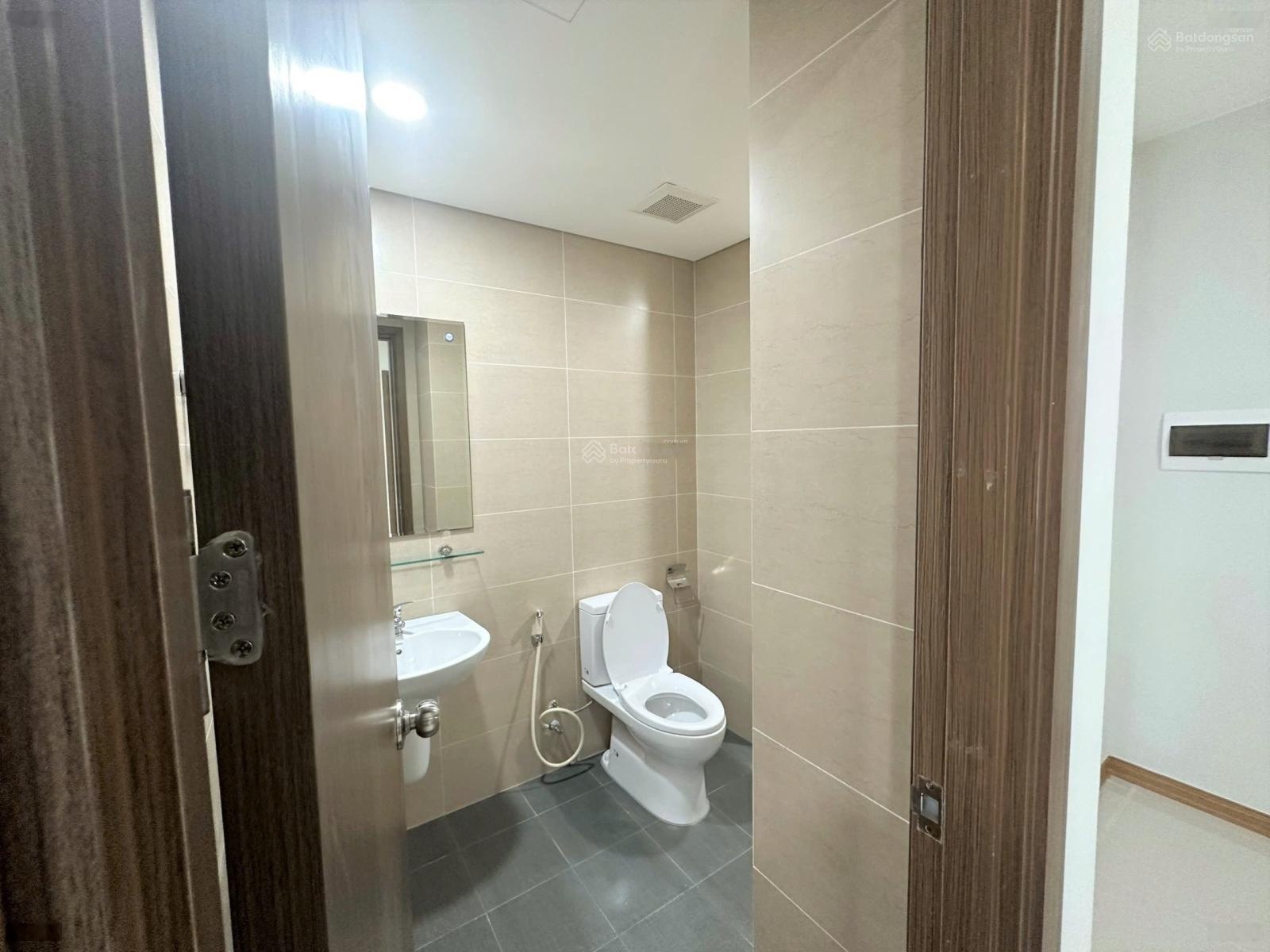 Bán CC 3PN, 2WC tại Viễn Đông Star, 62 triệu VND/m2, 92m2, đẹp, nhiều tiện ích