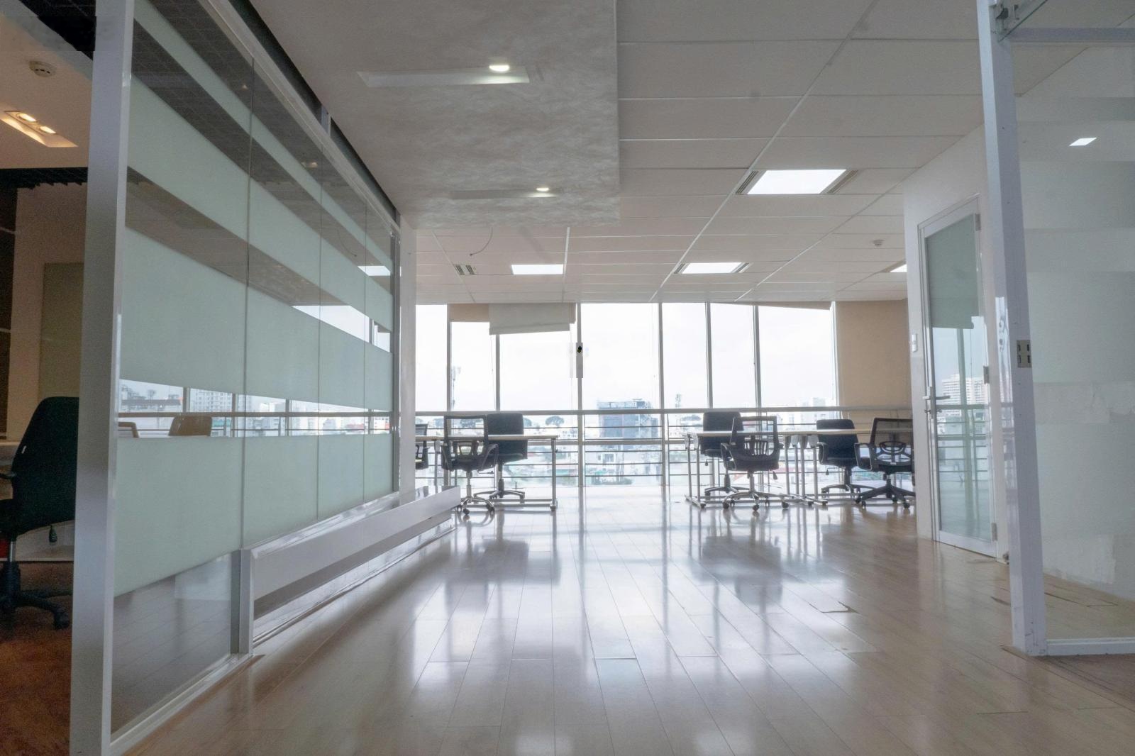 Chính chủ cho thuê văn phòng mặt tiền phố ẩm thực phan xích long-phú nhuận