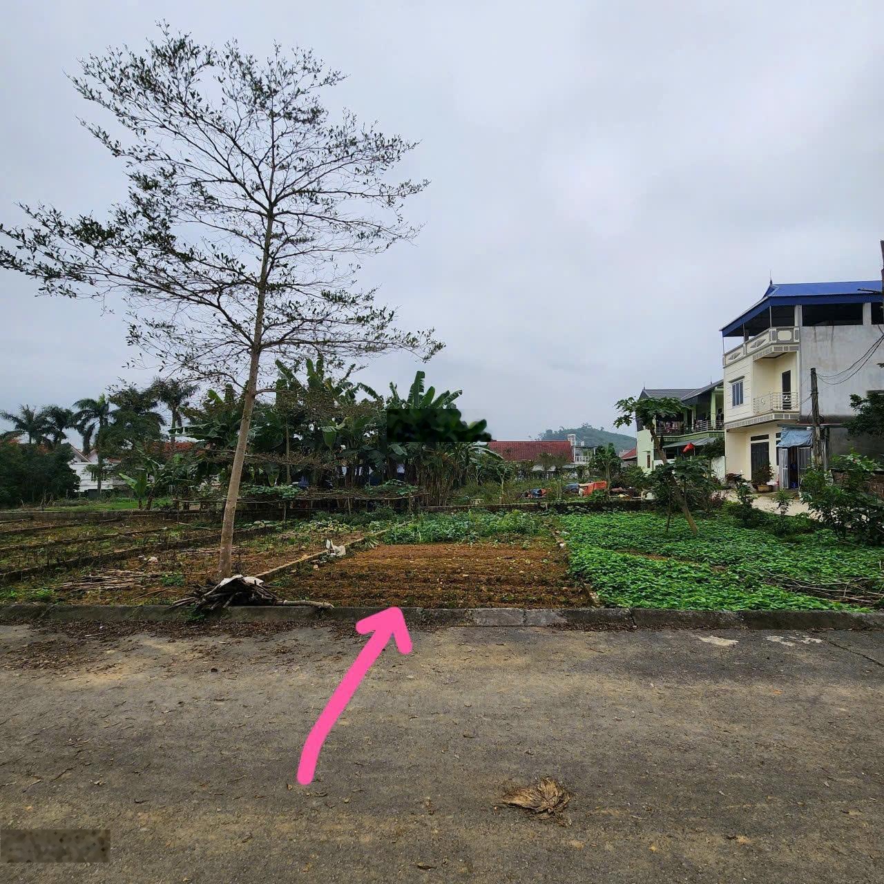 Bán nhanh Lô VIP Hòa lạc ngay nút giao Ga Metro5, Diện tích 84M2, mặt tiền 5M Full thổ cư