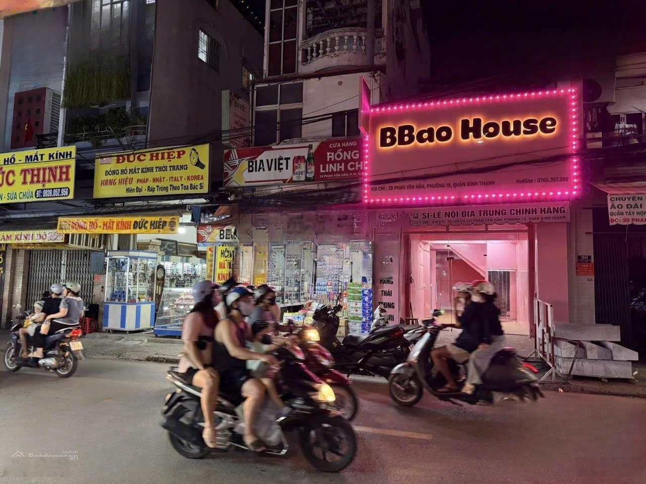 Cho thuê nhà mặt tiền Phan Văn Hân, ngay khu chợ Thị Nghè, khu sầm uất Bình Thạnh, giáp Quận 1