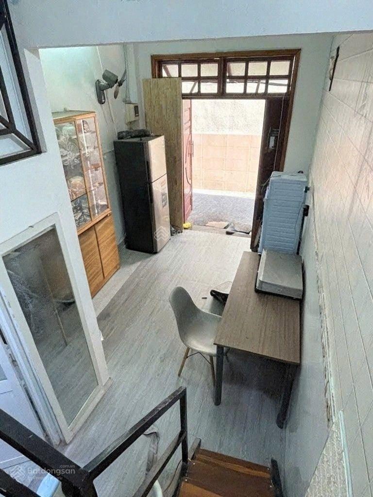 Nhà nhỏ - hẻm xe hơi - sổ hồng riêng