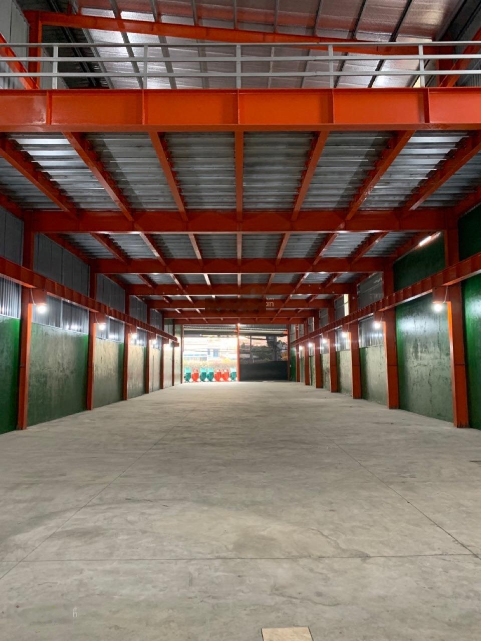 Xưởng lớn 1.110m², vị trí đắc địa QL1A Quận 12 phù hợp showroom, kho, sản xuất, giá thuê 95tr/tháng