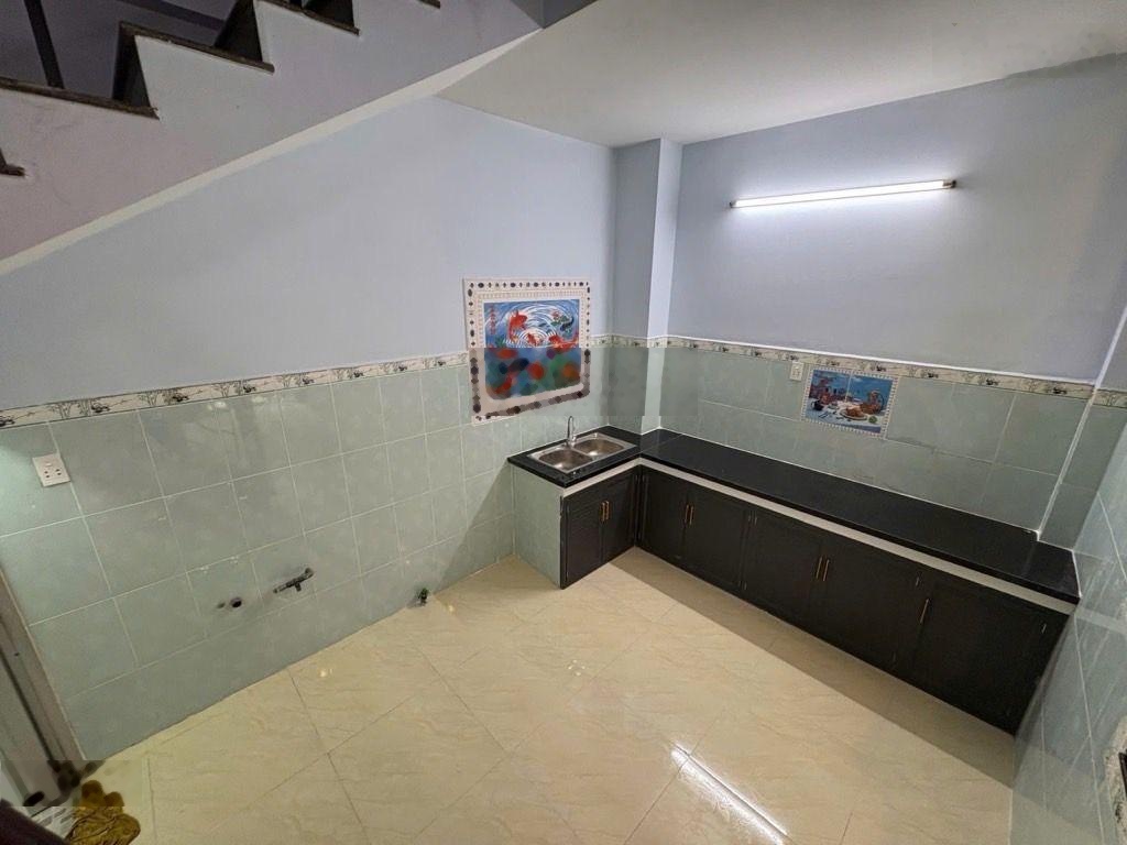 Bán nhà đẹp Trung Tâm Quận 8 - kế bên Quận 5 - nhỉnh 4.tỷ