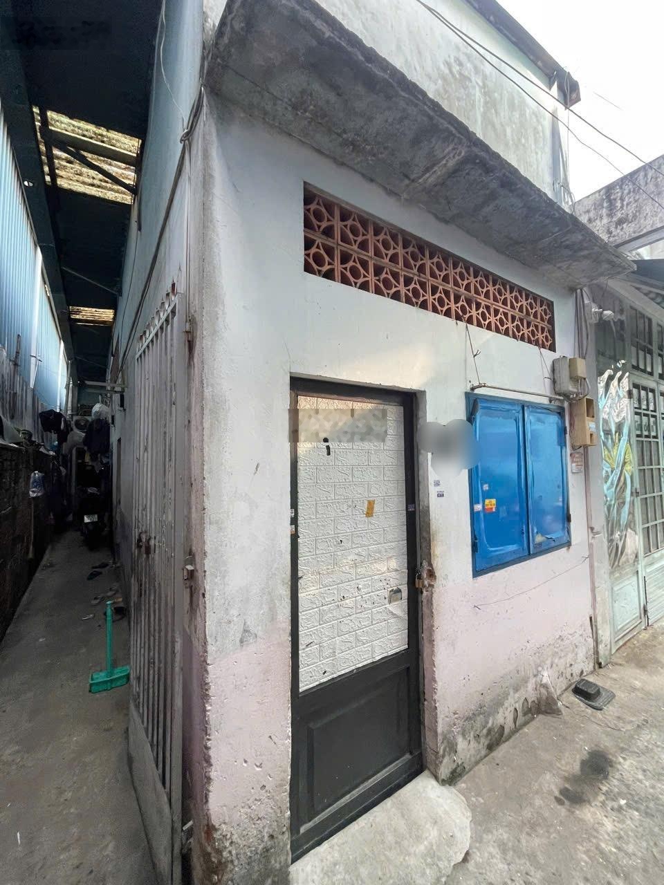 Dãy trọ 68m2 đúc 1 lầu đường Bình Long Q. Tân Phú giá chỉ 4.7 tỷ