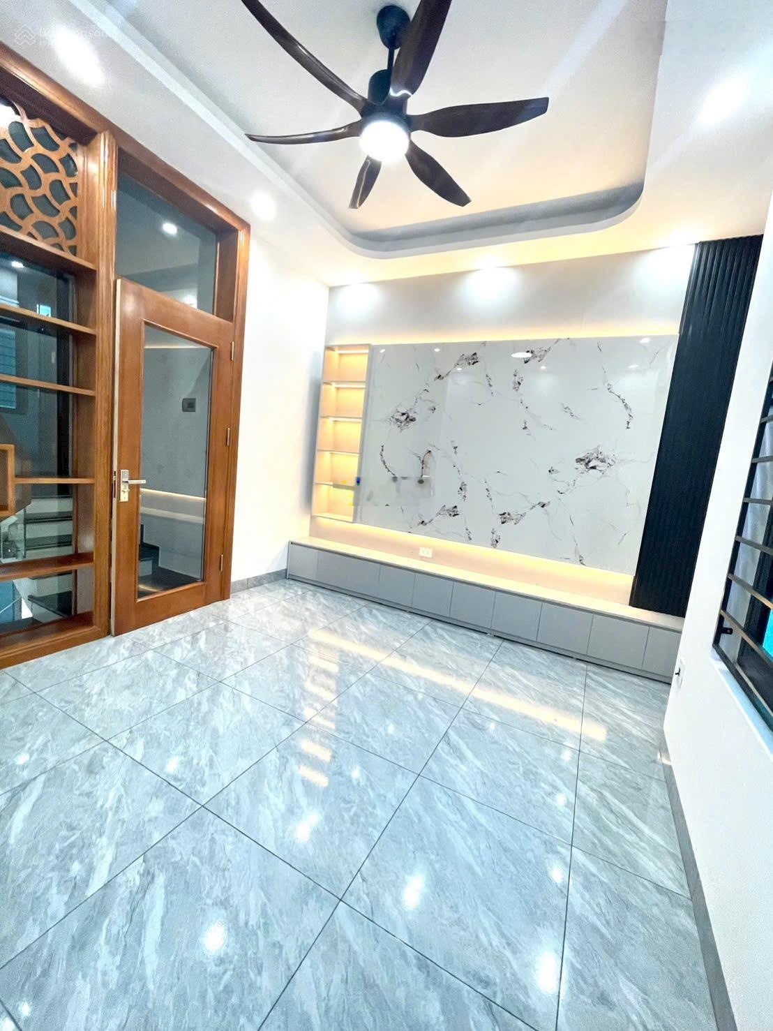 Bán NR view đẹp tại Bình Lộc, 3,5 tỷ, 41,6m2, 3PN, 4WC, 4T