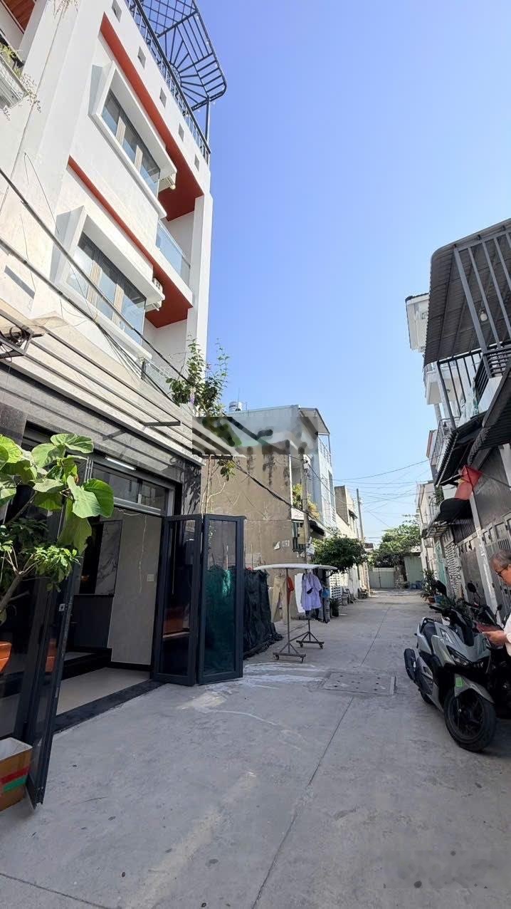 Giảm giá mạnh hơn 200tr trước tết nhà 3 lầu tx25 - full nội thất cc 3 lầu, 4 pn, 4 wc