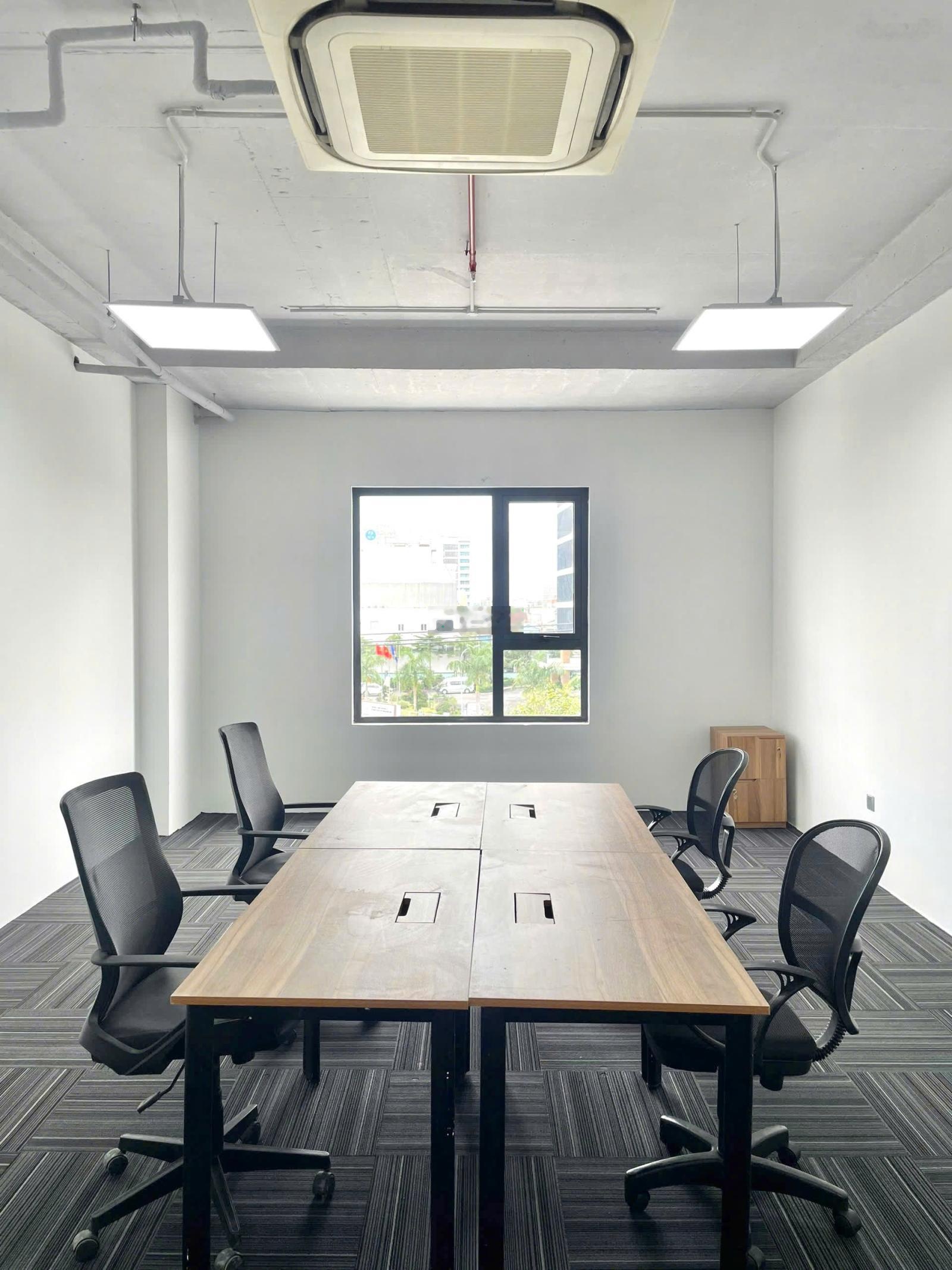 VĂN PHÒNG CHO THUÊ mặt tiền NGUYỄN HỮU THỌ Giá chỉ từ 9$