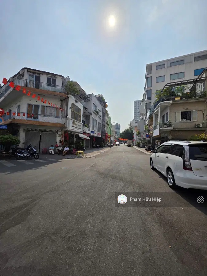 Bán Tòa nhà văn phòng phường Tân Định, Quận 1 - 5 Tầng, DT 64,45m², dòng tiền 90tr/tháng, giá 27 tỷ