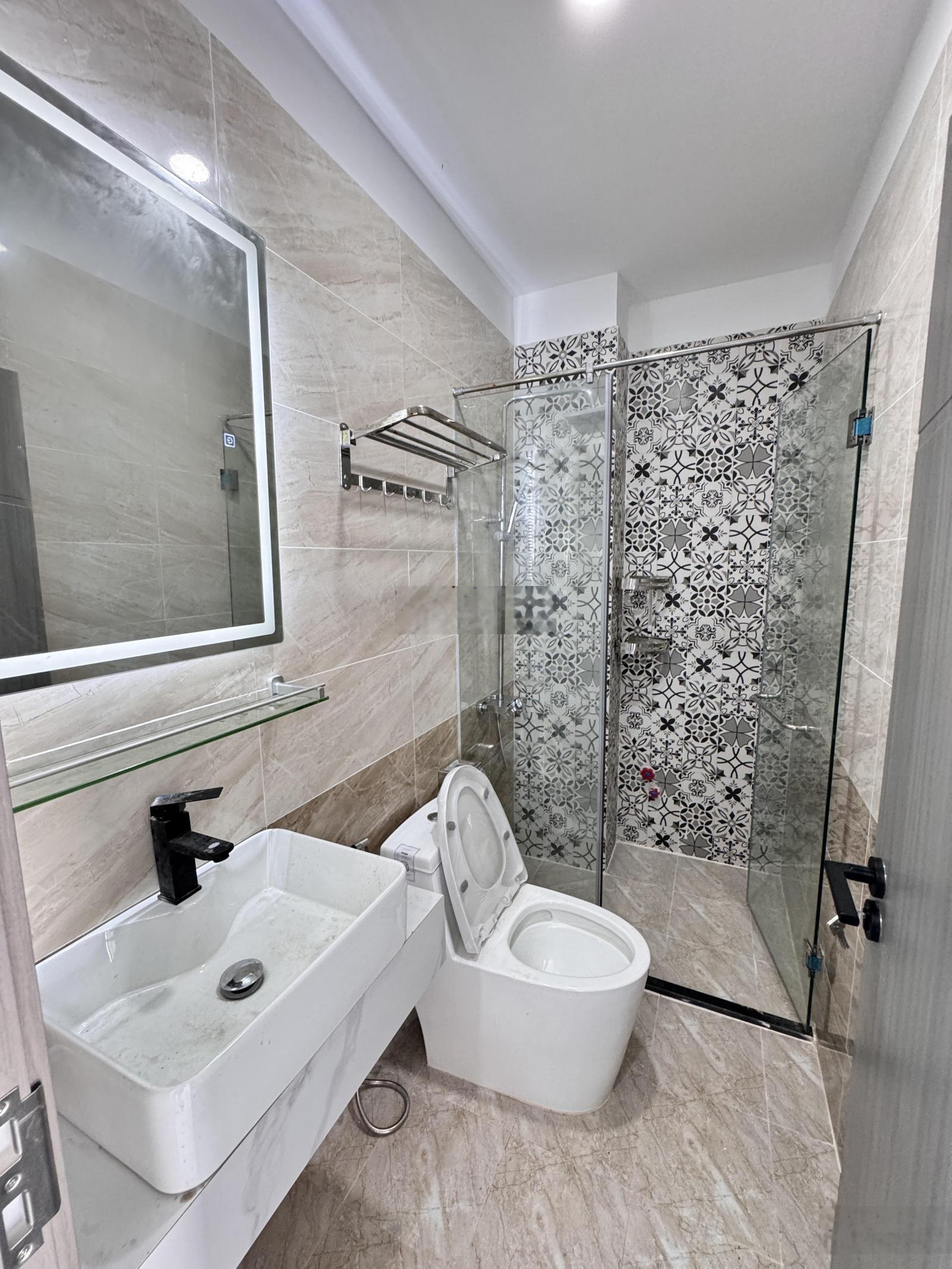 Bán Nhà Mới Đối diện Gigamall Phạm Văn Đồng- Thủ Đức. Đường ô tô, Sổ hồng hoàn công