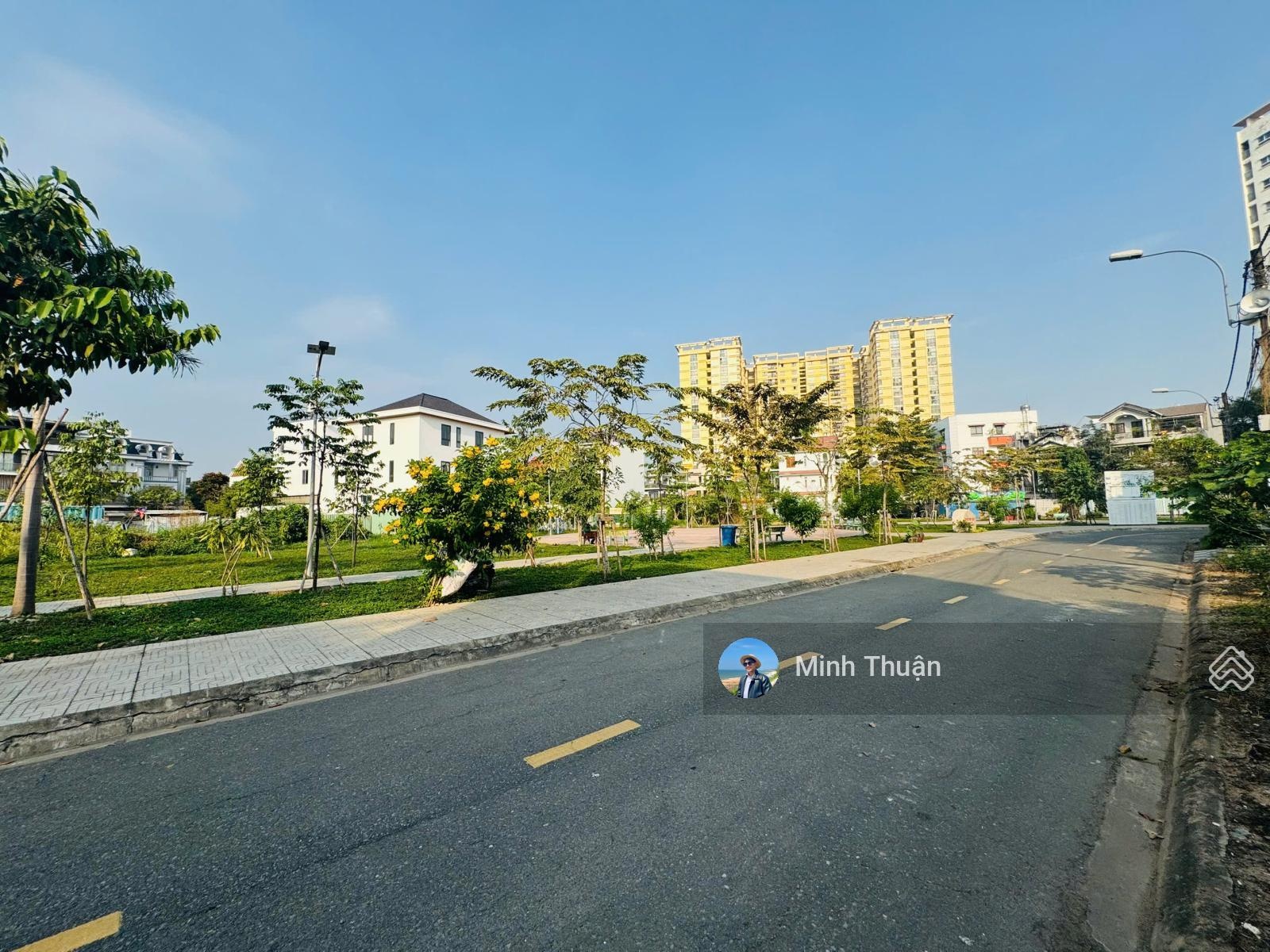 Rẻ Nhất ! Bán Lô Đất Biệt Thự Đối Điện Công Viên - 9X24M - 213M2 - Xây Hầm 4 Tầng - Giá chỉ 18,5 tỷ