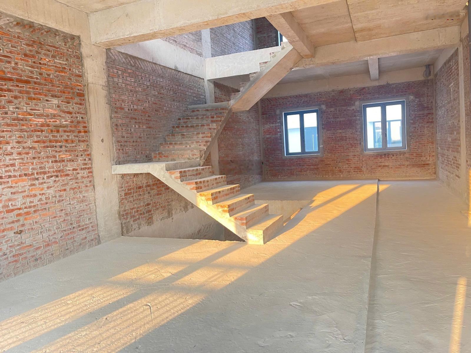 Nhà 5 tầng view sông Mã, đường 17m trung tâm tp Thanh Hoá