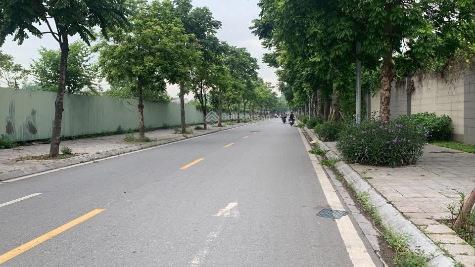 Bán đất - gần trường Việt Pháp - DT 76m2*MT 5,6m - ngõ oto 7 chỗ thông - 2 mặt thoáng - gần hồ