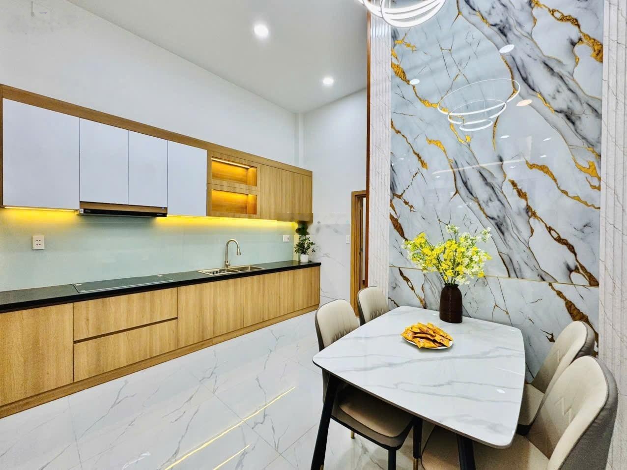 Bán nhà sát hẻm xe hơi - phạm văn chiêu p14 gò vấp - 51m2 - 3pn (có pn trệt) - gía 5.85 tỷ