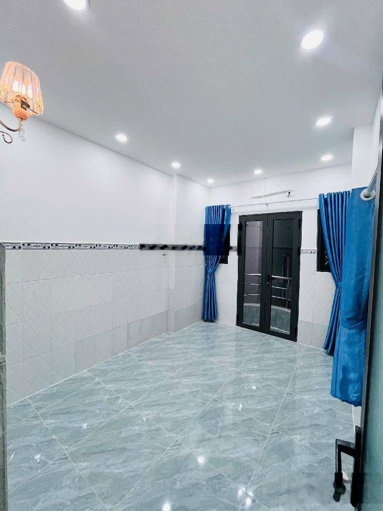 Nhà chính chủ hẻm xe hoi đường dương bá trạc quận 8 nhỉnh 4 tỷ