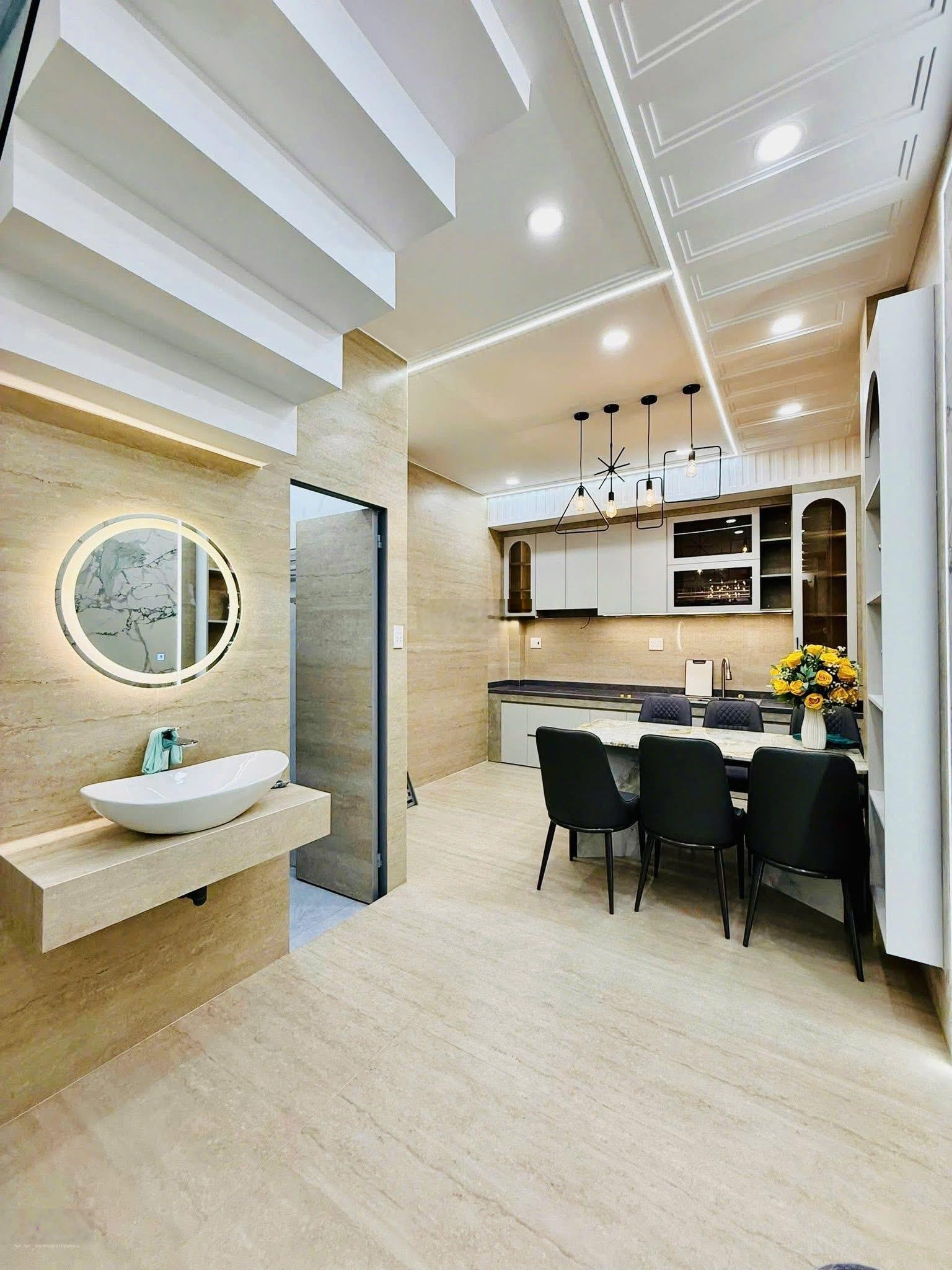 Nhà riêng đẹp xuất sắc tại Trần Xuân Soạn, Phường Tân Hưng chỉ có 6,9 tỷ, 39,3m2, 4PN, 5WC