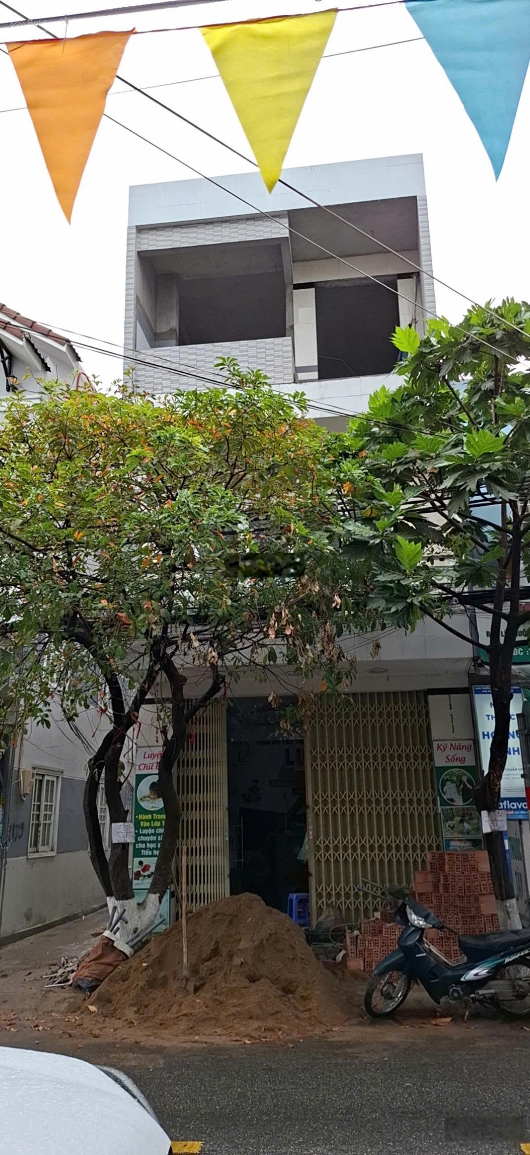 Cho thuê nhà kinh doanh và ở. 181 Nguyễn Phước Nguyên LH 0905874756 Hồng Tuyến