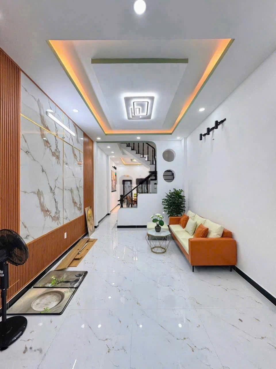 Gia 7ty980 (4x20) 2/ Hương Lộ 2, P.Bình Trị Đông Diện Tích : 4 X 20 Trệt + 2 Lầu: 4 PN + 4 PN +