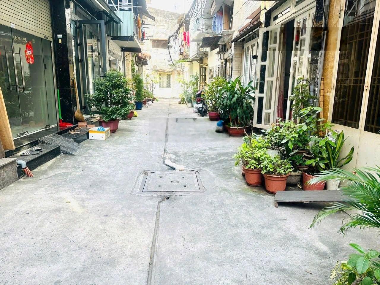 Bán nhà lê văn sỹ q3, nhà nhỏ đầy đủ công năng cho gđ, 26m2 5t btct, 4pn+st, hẻm 4m, nhĩnh 7t tlcc.