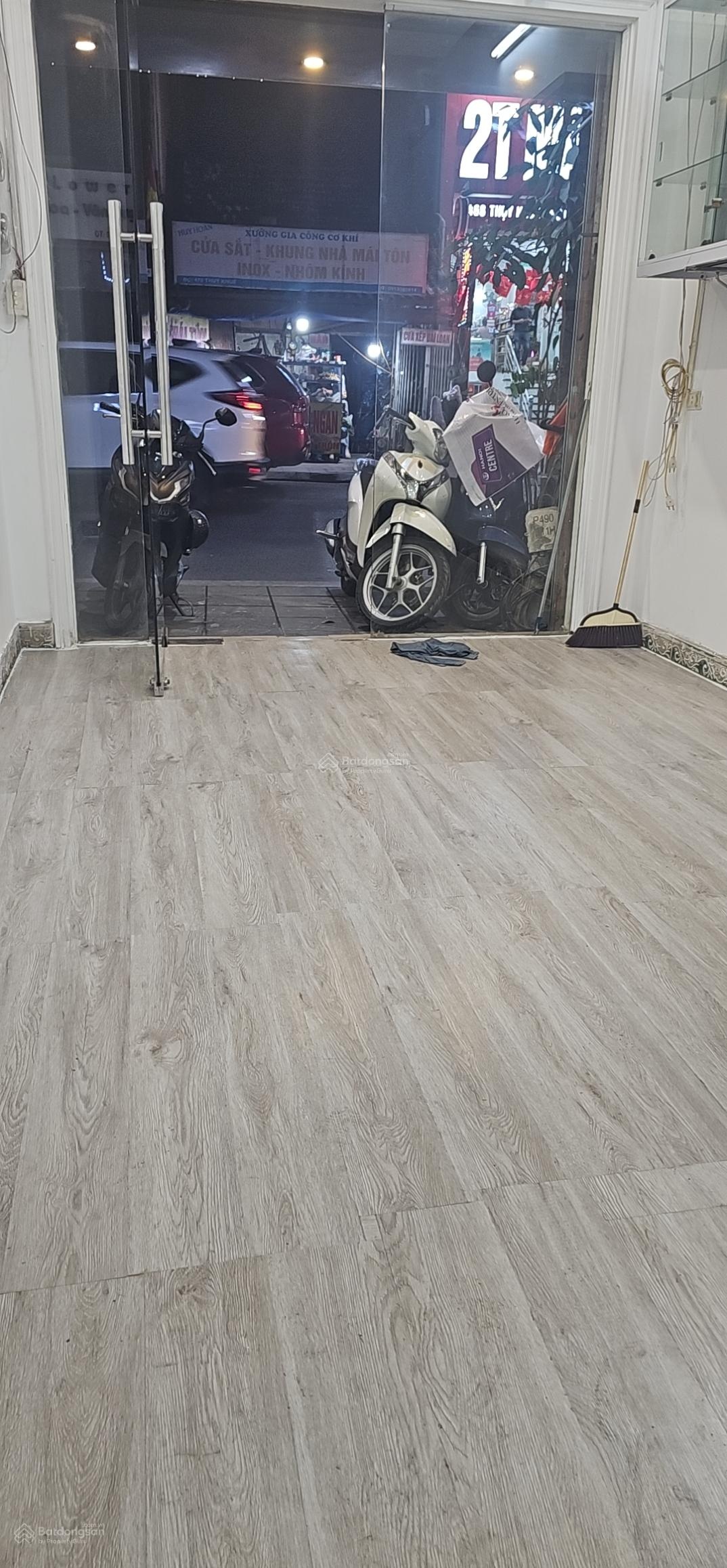 Mặt phố kinh doanh Thụy Khuê gần Hồ Tây giá siêu rẻ thuê lâu dài chỉ 18 triệu