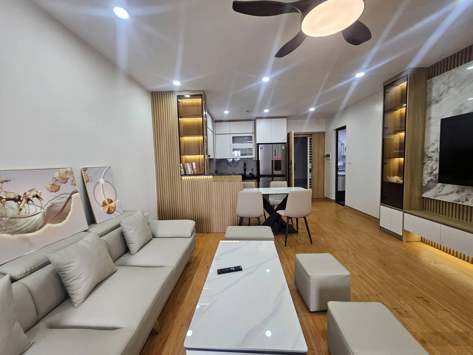 Bán CHCC Tòa C6, Trần Hữu Dực, Cầu Diễn, Nam Từ Liêm. Gần Nguyễn Cơ Thạch, Mỹ Đình. 105 m2. 8 tỷ