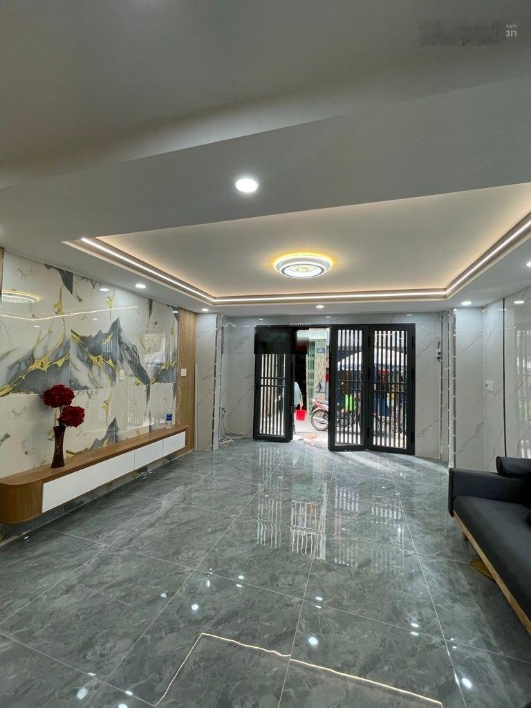 Giáp tên lửa hxh nhà mới 2 tầng 3pn full nội thất nhỉnh 4.x tỷ