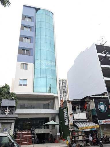 Cho thuê tòa nhà đường Thi Sách, Quận 1. DT: 12x25m. Hầm trệt 10 lầu. DTSD: 3.300m2