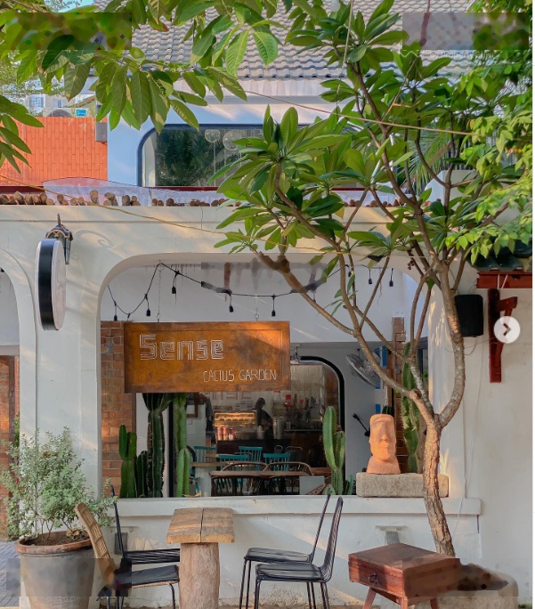 Cho thuê nhà mặt tiền đường Nguyễn Thị Thập, Phường Bình Thuận, Quận 7.