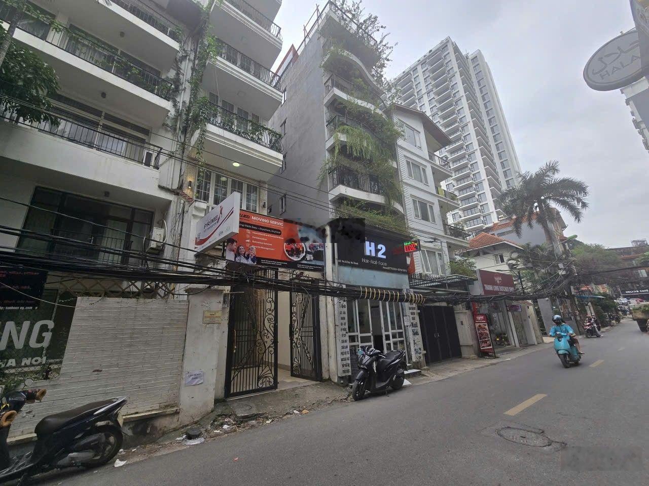 Chính chủ bán nhà mặt phố Tây Hồ, diện tích 119m2 mặt tiền 5m. Dòng tiền 100tr, vị trí vip