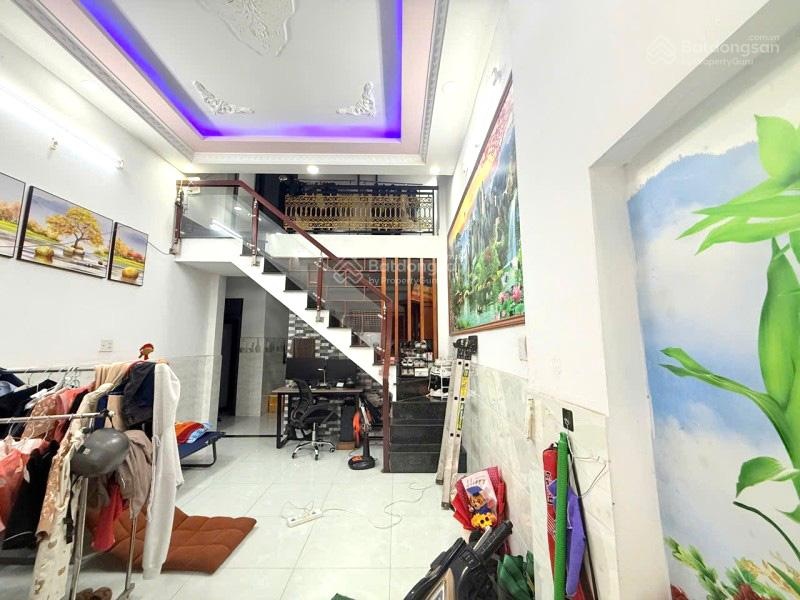 Bán Nhà Trường Thọ Thủ Đức Đường Số 2 54m² 3PN Chỉ 4.3 Tỷ, Gần Metro