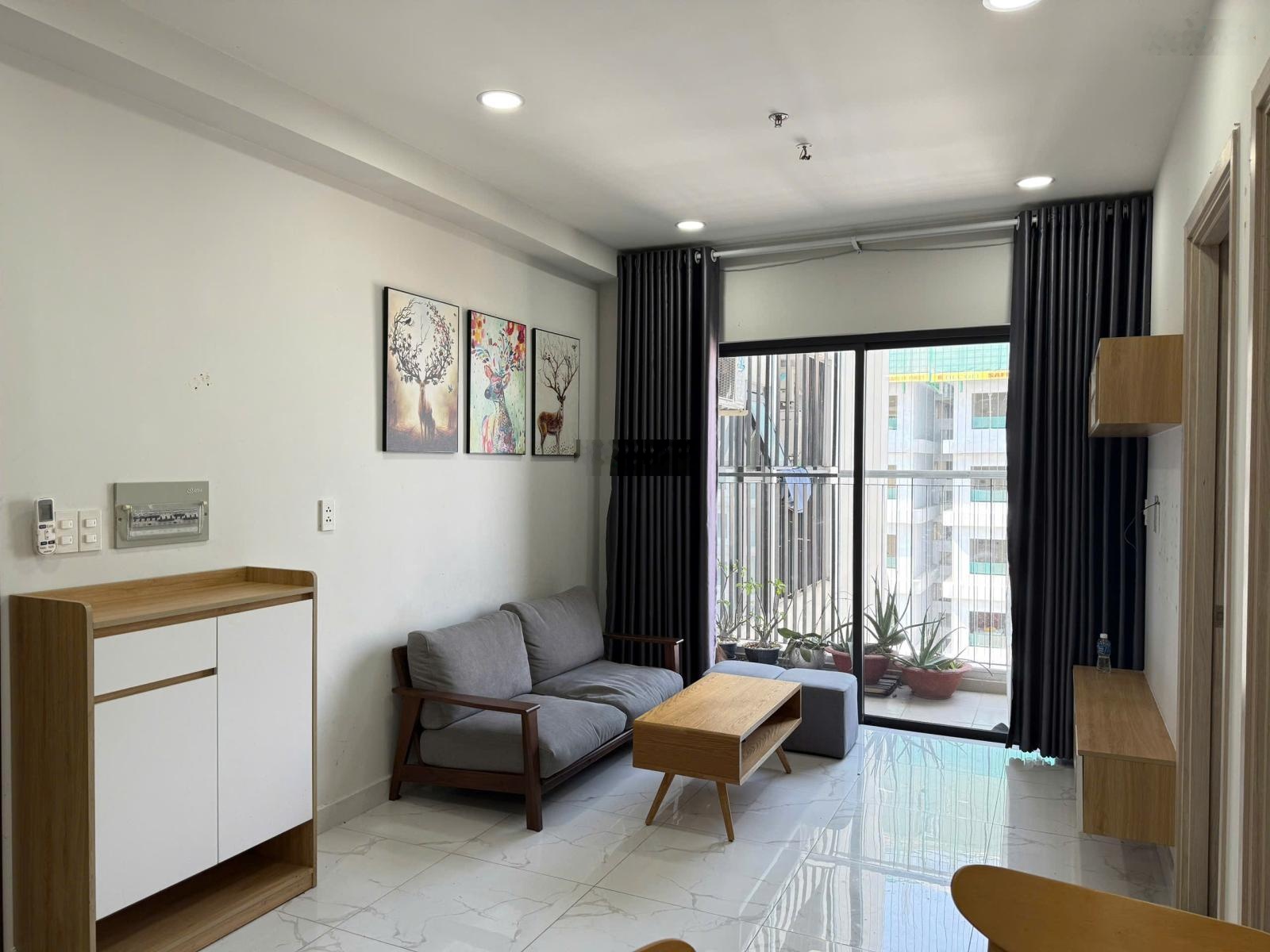 Cho thuê nhanh 2pn full nội thất khách ở liền được tại Charm City Dĩ An