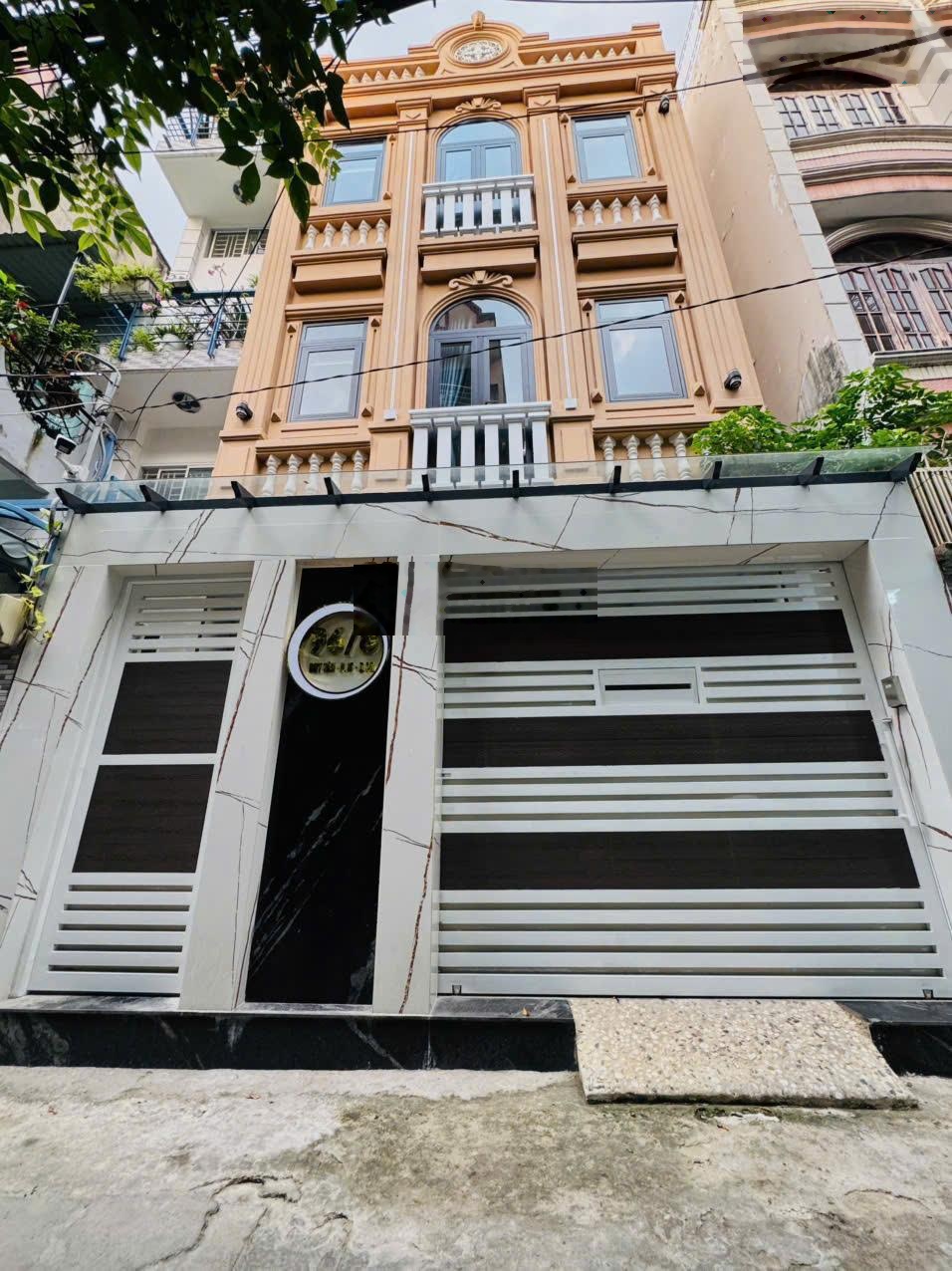 Siêu phẩm căn hộ dịch vụ 4 tầng dòng tiền khủng trung tâm phú nhuận giá 18.5 tỷ