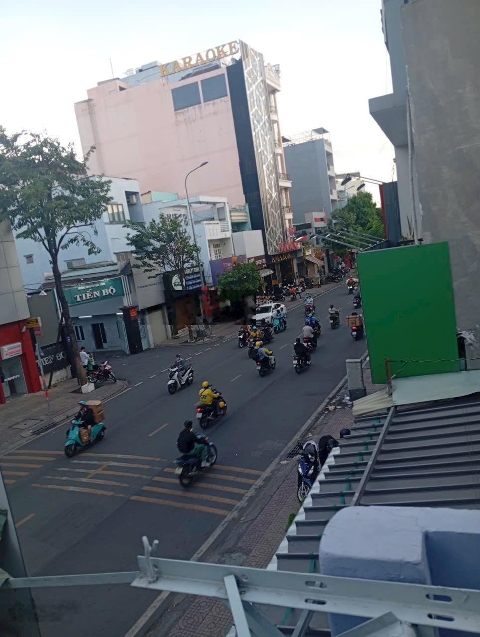 Cho thuê nhà nguyên căn MTKD Tân Sơn Nhì (sát Trường Chinh) DT 4 m* 20 m giá 20tr