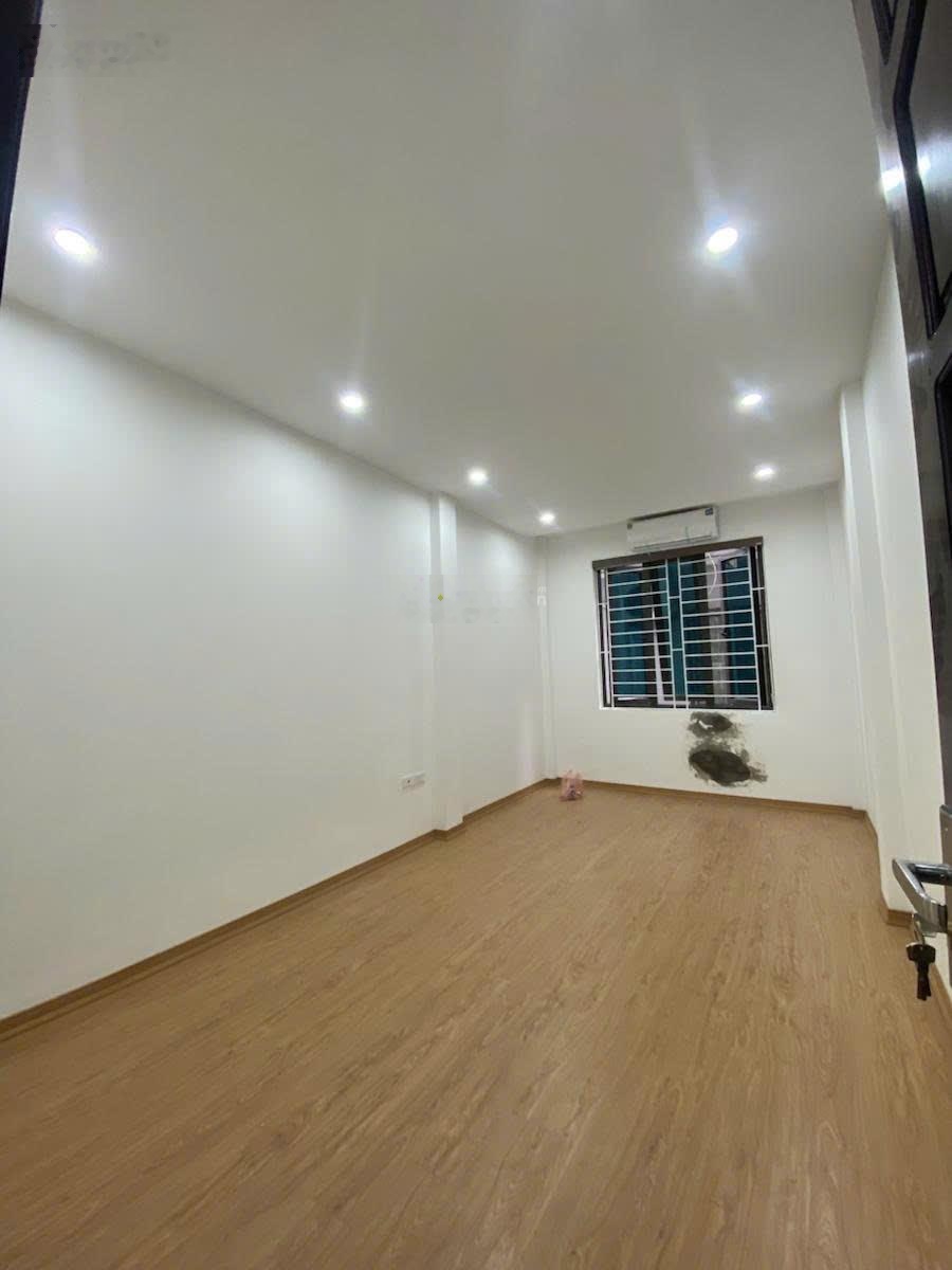 Quá gấp! Nhà phố An Trạch, ngõ rộng thoáng, dân xây chắc chắn, sân xe riêng, 33m2*5T