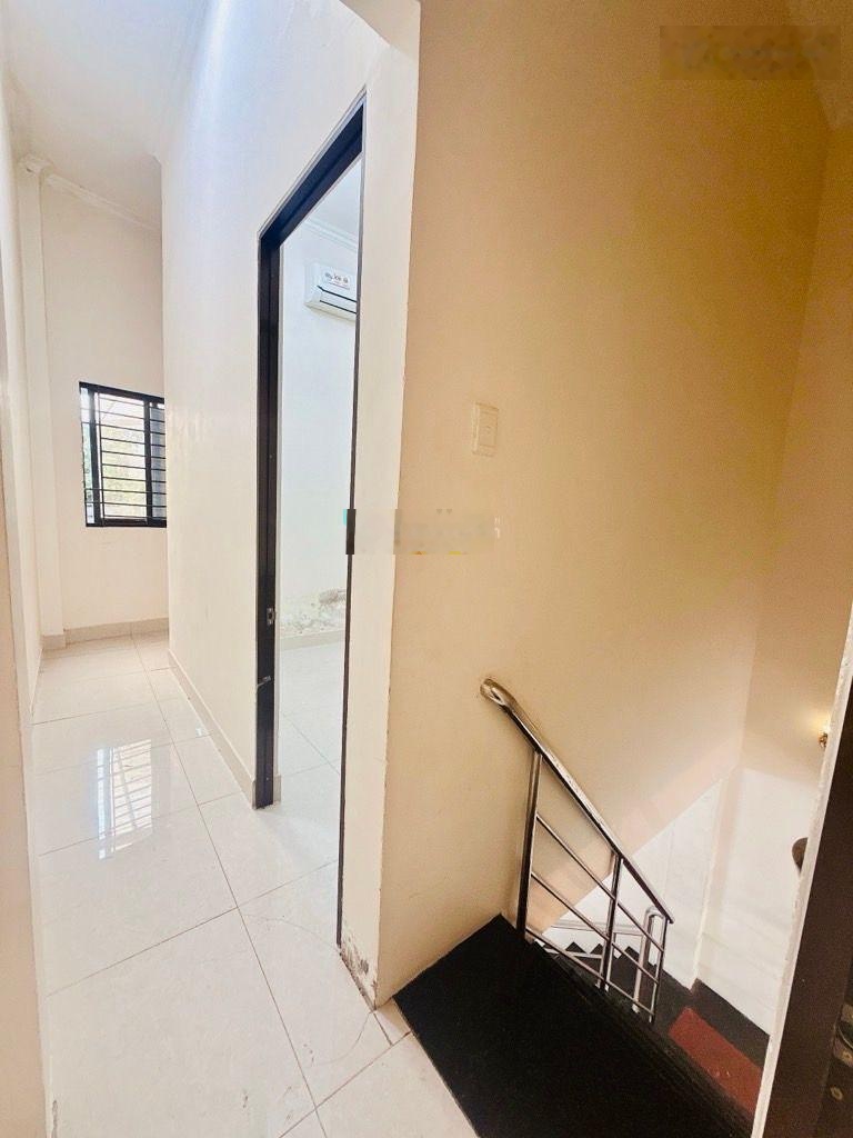 Nhà 2 tầng nguyên căn - hẻm 1/ huỳnh tấn phát,q7 - shr