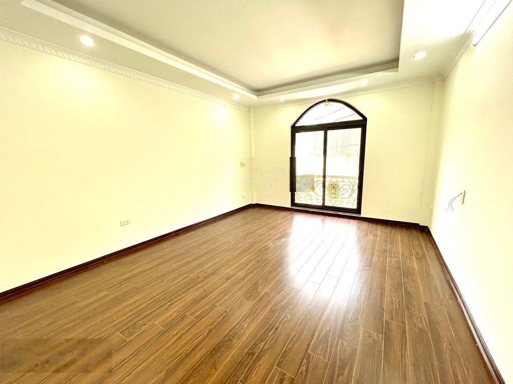 Phân Lô Hoàng Mai Gara Ô Tô Thang Máy Vừa Ở Vừa Kinh Doanh | Hơn 10 Tỷ