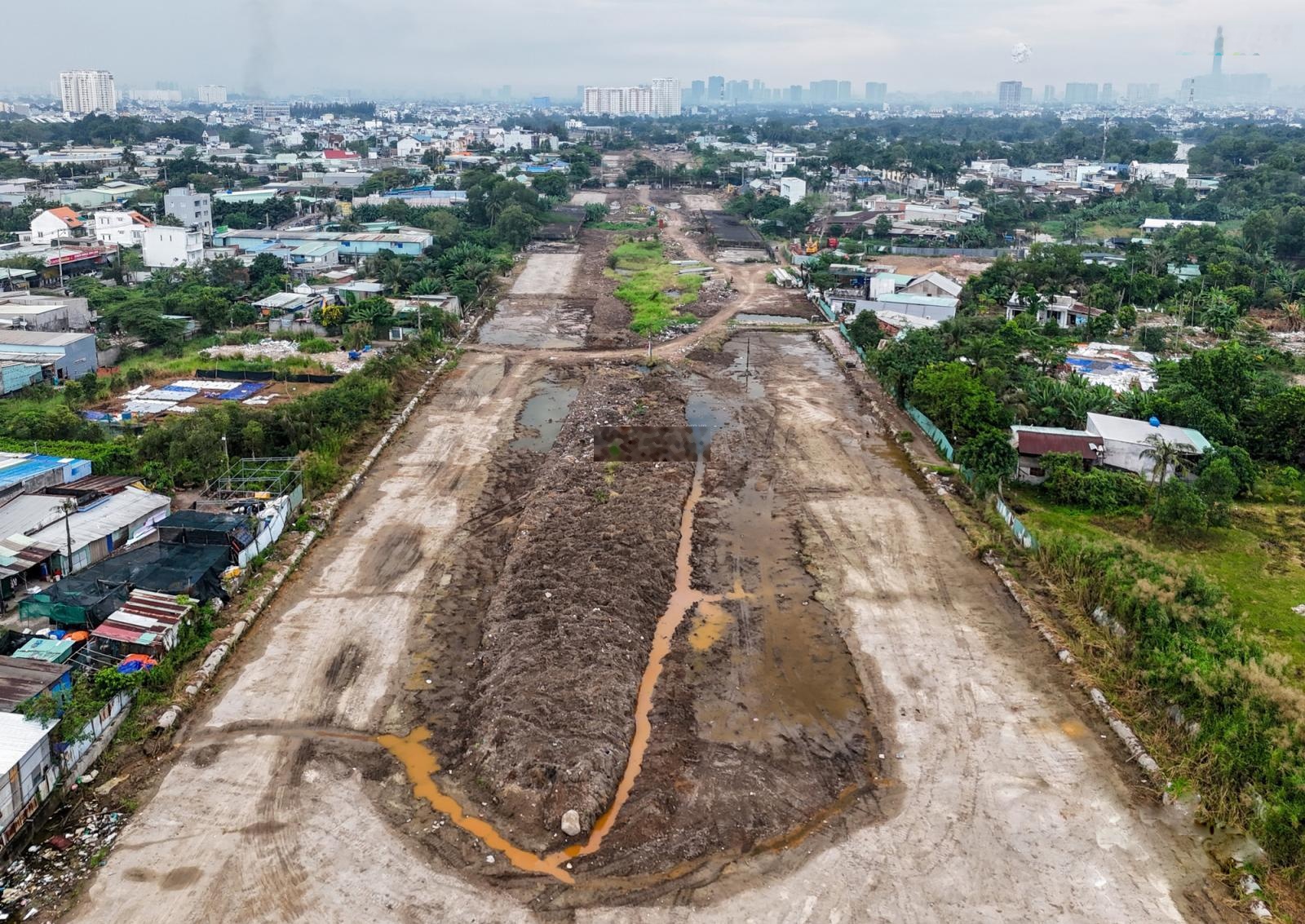 Bán lô đất 2.800m2 giá chỉ 45 tỷ để xây cơ sở giáo dục, vị trí gần đường Vành Đai 2