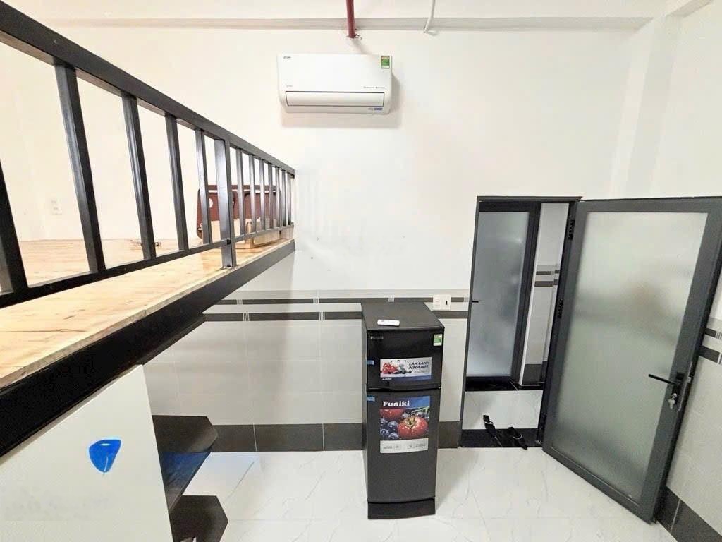 Căn hộ dịch vụ 6 tầng mới xây - 146m2 (6x22) - 34 phòng 150triệu/th - gần Vincom - chỉ 23 tỷ TL