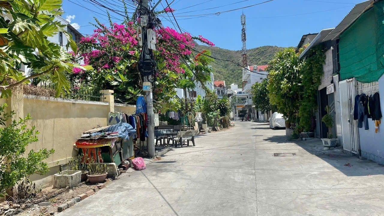 Đất mặt tiền Sử Hy Nhan 100m2 (rộng 6m) Cách biển vài bước chân - GIÁ CHỈ 7,5 TỶ