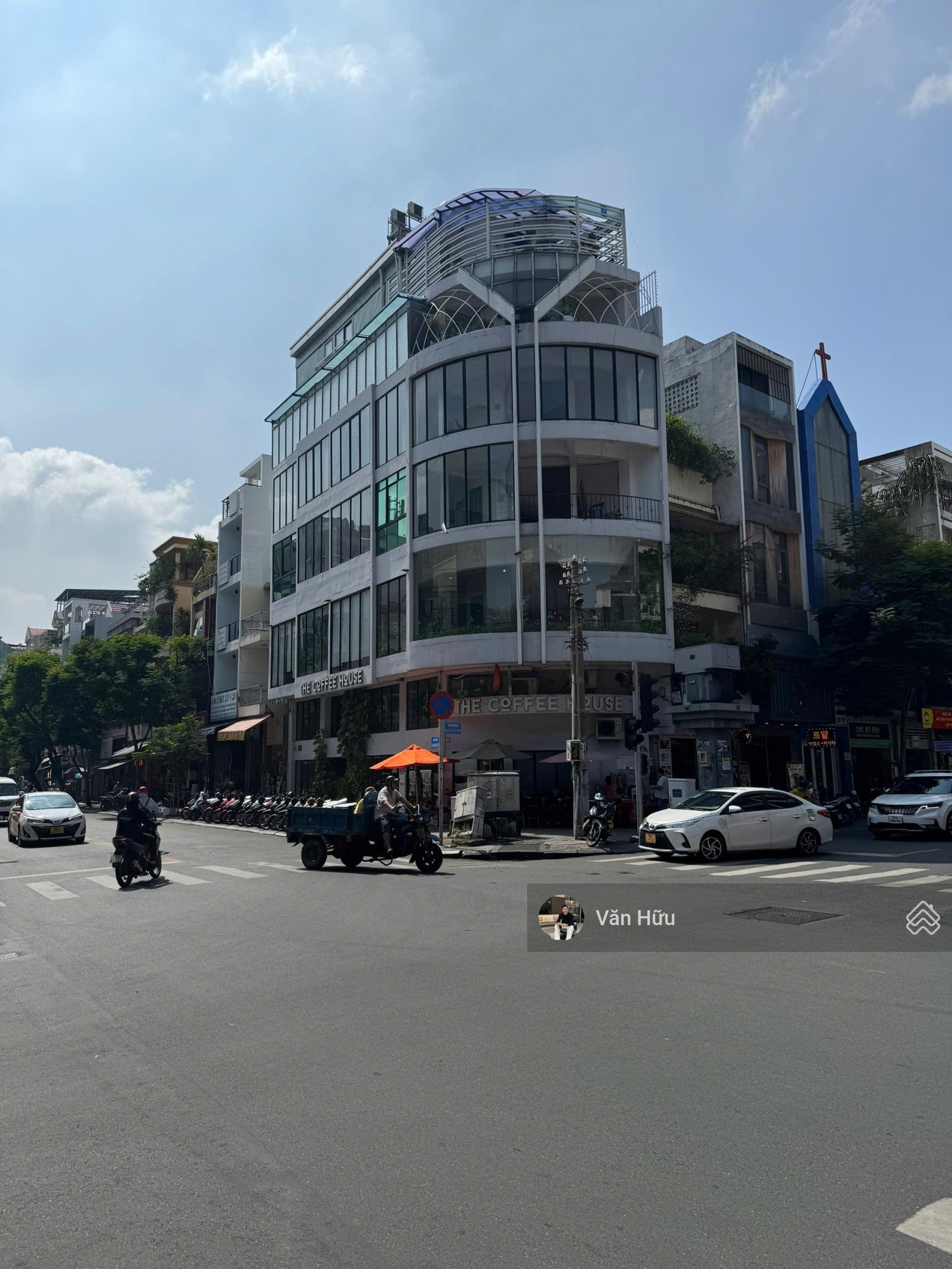 Hàng kín - Góc 2 Mặt Tiền Lý Tự Trọng Quận 1 - DT: 8x20m - 5 tầng - HĐT: 280 triệu - giá: 120 tỷ