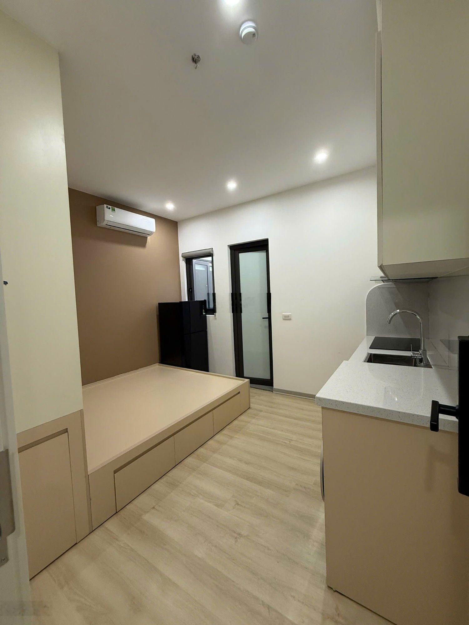 Bán tòa nhà dòng tiền chùa Láng, doanh thu 170tr/ tháng, 150m, 8 tầng